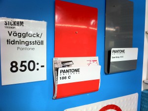 Alt tidningsställ, Pantone